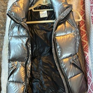 Sam vest